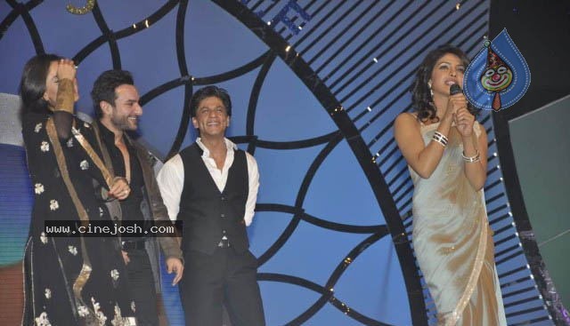 Bolly Celebs at Mumbai Police Show 2010 - 61 / 76 photos