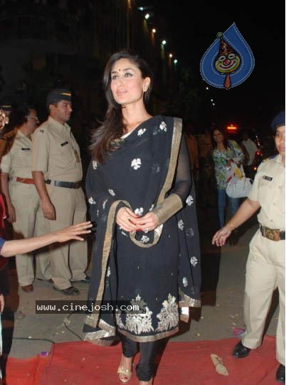 Bolly Celebs at Mumbai Police Show 2010 - 76 / 76 photos