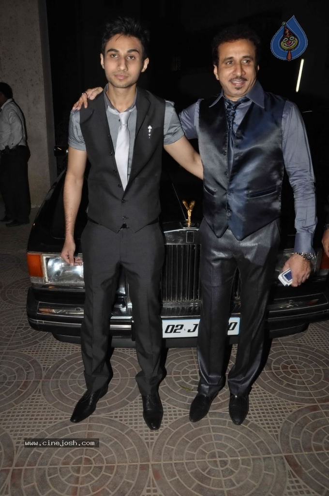 Bolly Celebs at Nadeem Lakdawala Party - 36 / 51 photos