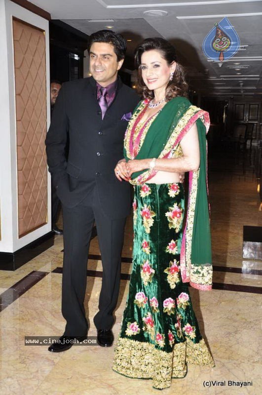 Bolly Celebs at Neelam Wedding Reception - 10 / 150 photos