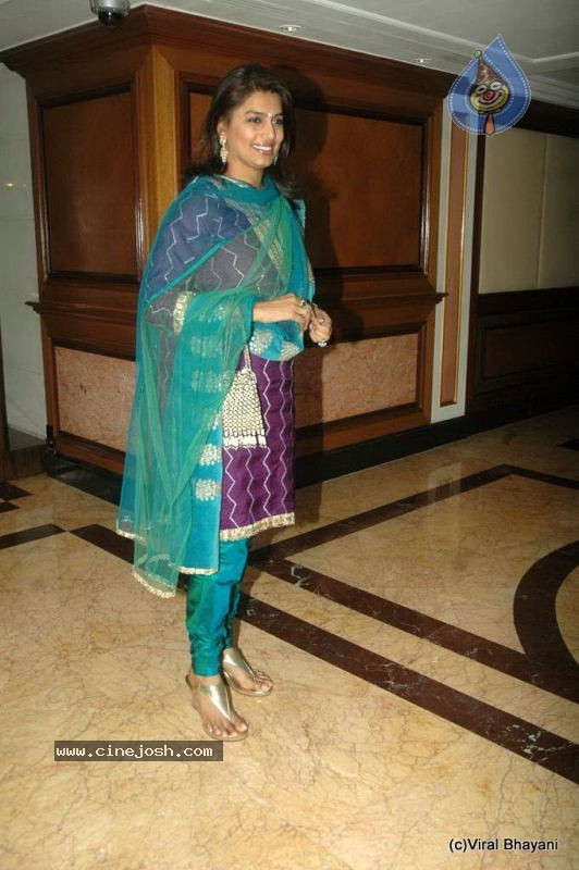 Bolly Celebs at Neelam Wedding Reception - 39 / 150 photos