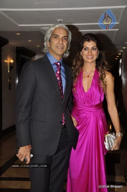 Bolly Celebs at Neelam Wedding Reception - 90 / 150 photos