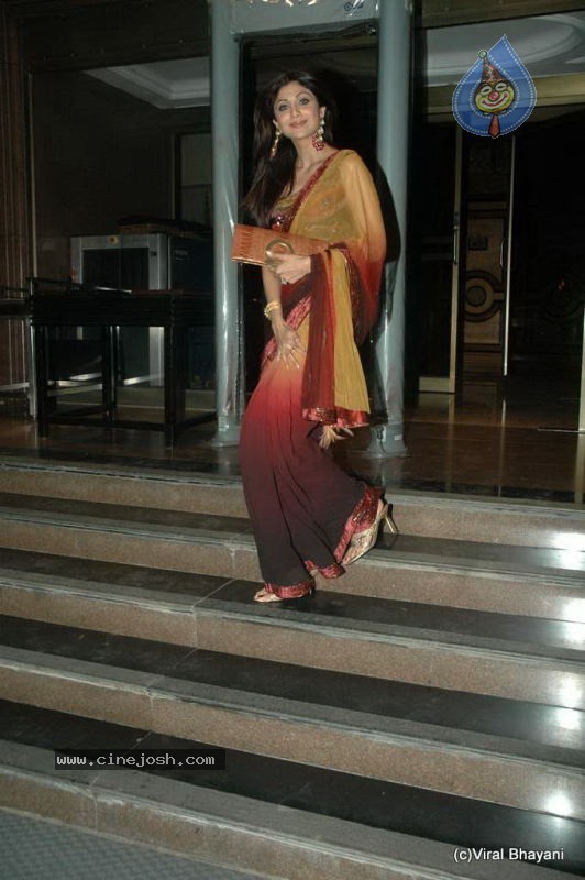 Bolly Celebs at Neelam Wedding Reception - 118 / 150 photos