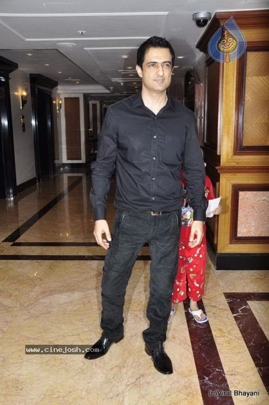 Bolly Celebs at Neelam Wedding Reception - 144 / 150 photos