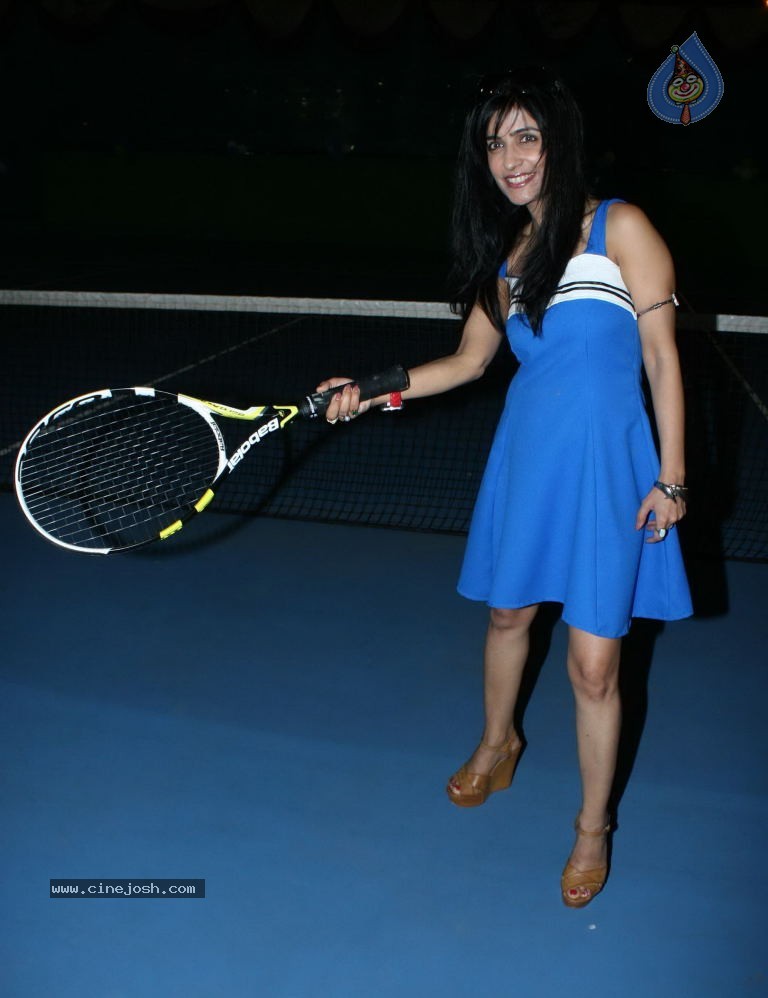 Bolly Celebs at New Tennis Court Launch - 21 / 32 photos