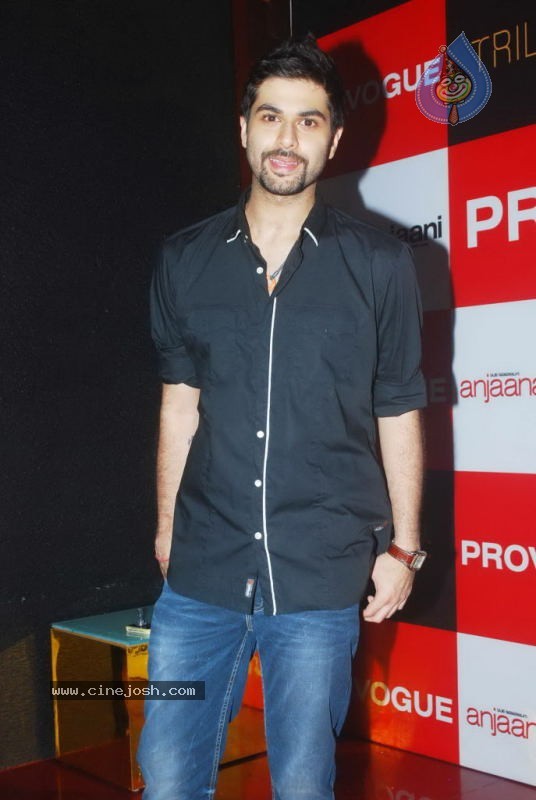 Bolly Celebs at Nishka Lullas Collection Launch for Provogue - 33 / 39 photos