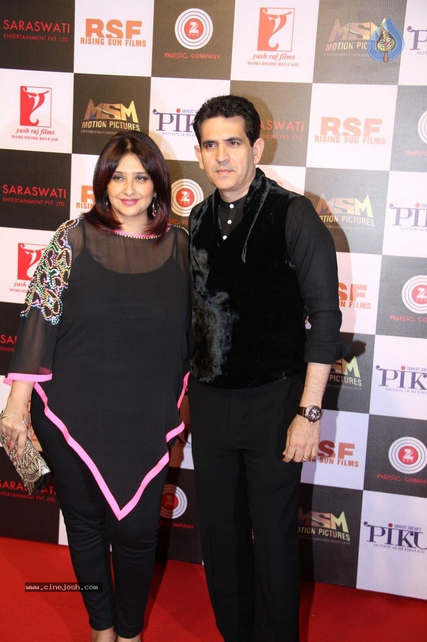 Bolly Celebs at Piku Success Party - 61 / 96 photos