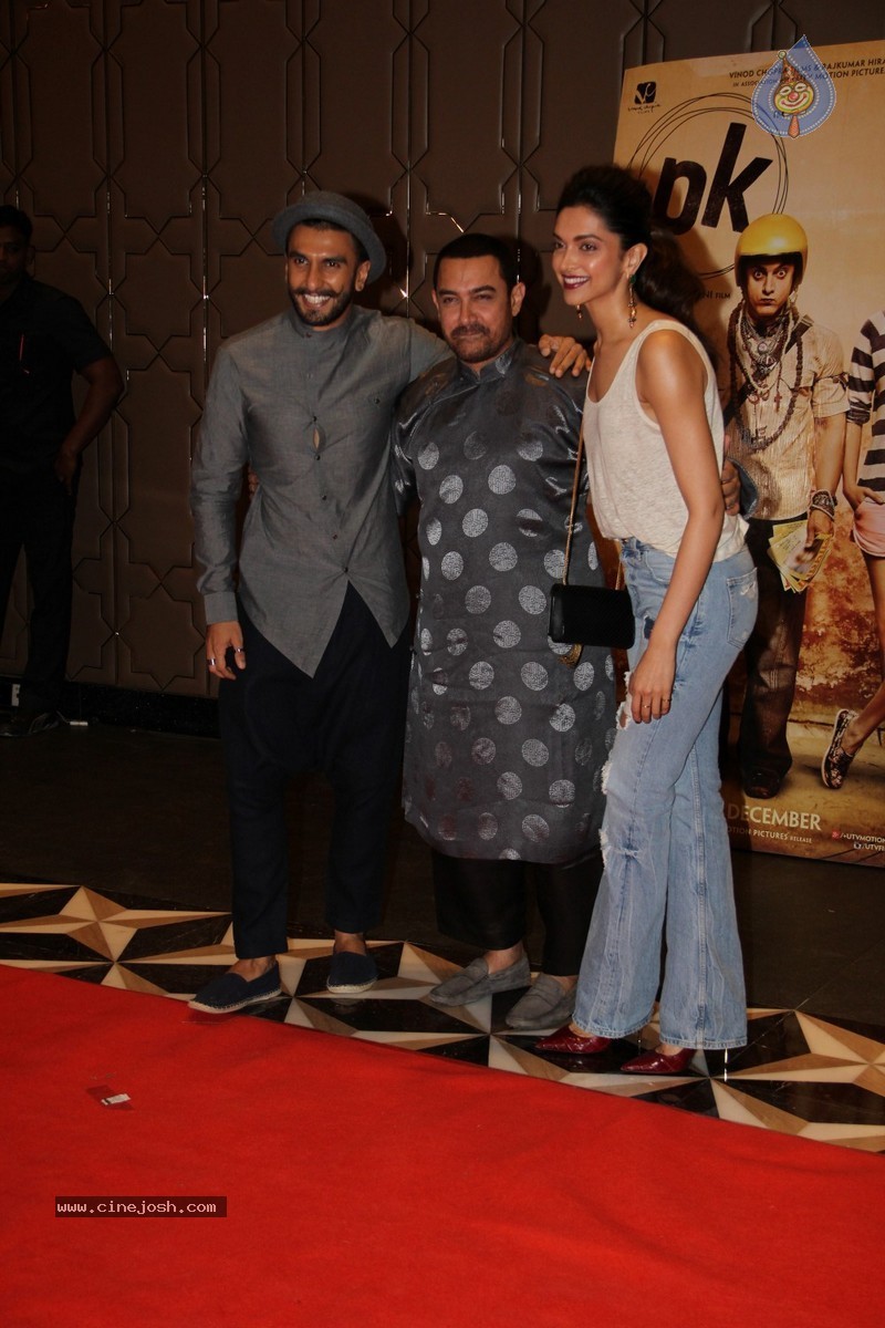 Bolly Celebs at PK Movie Grand Success Party - 78 / 96 photos