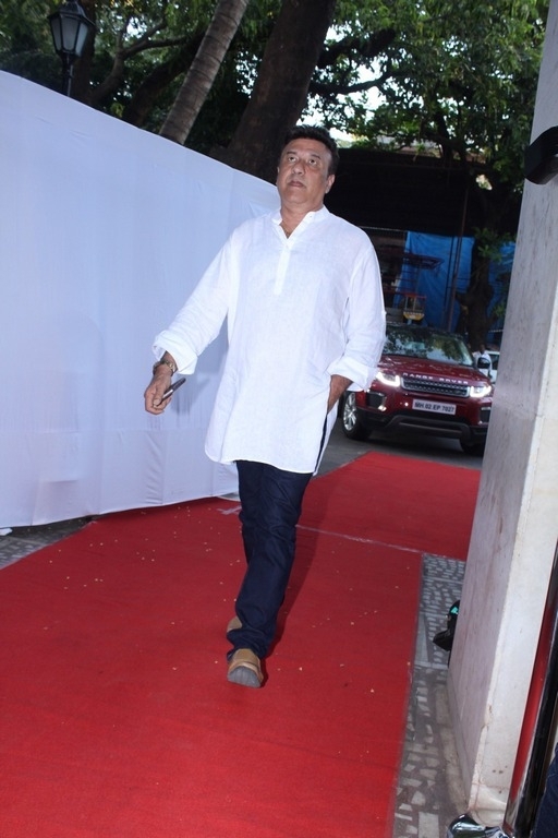 Bollywood Celebrities at Prayer Meeting of Ram Mukherjee - 10 / 74 photos