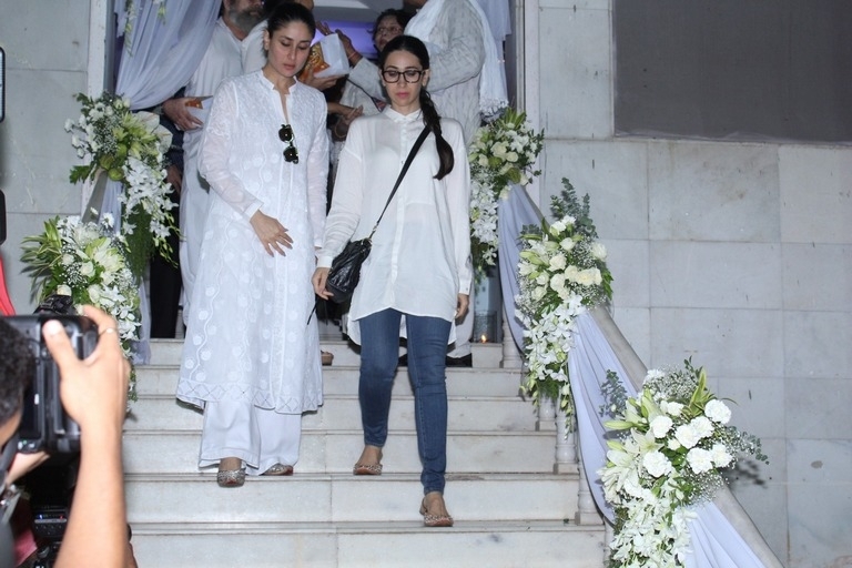 Bollywood Celebrities at Prayer Meeting of Ram Mukherjee - 15 / 74 photos