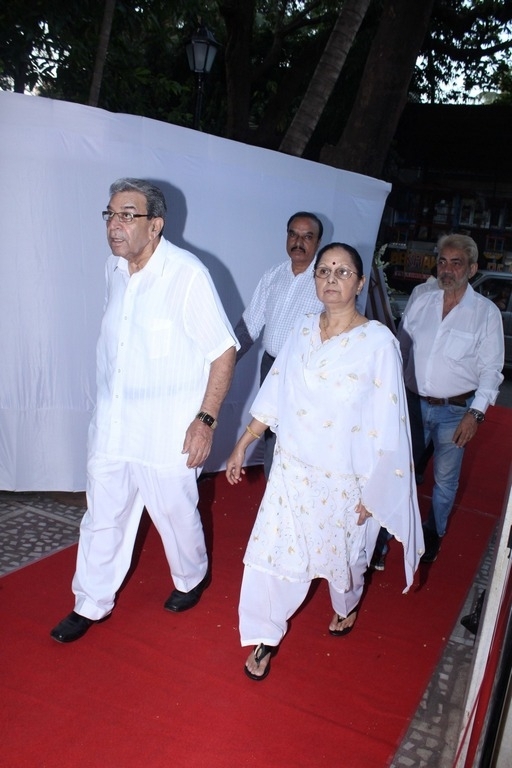 Bollywood Celebrities at Prayer Meeting of Ram Mukherjee - 59 / 74 photos