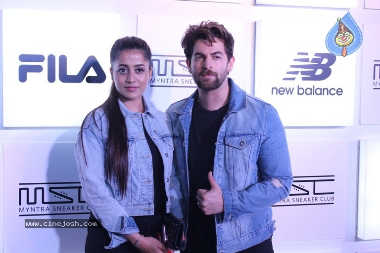 Bolly Celebs at Pub Crawl 2017 - 4 / 21 photos