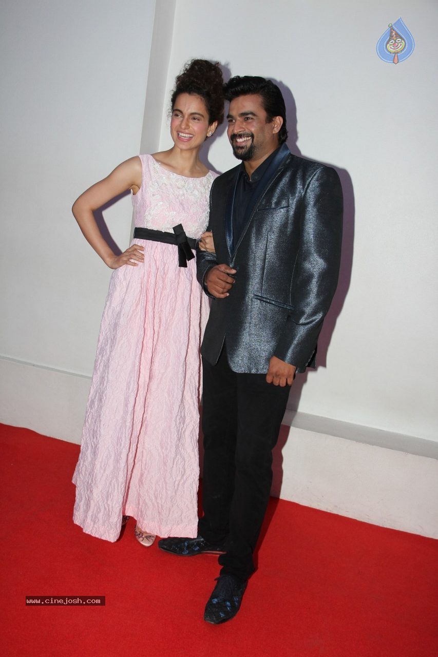 Bolly Celebs at R Madhavan Bday Bash - 19 / 121 photos