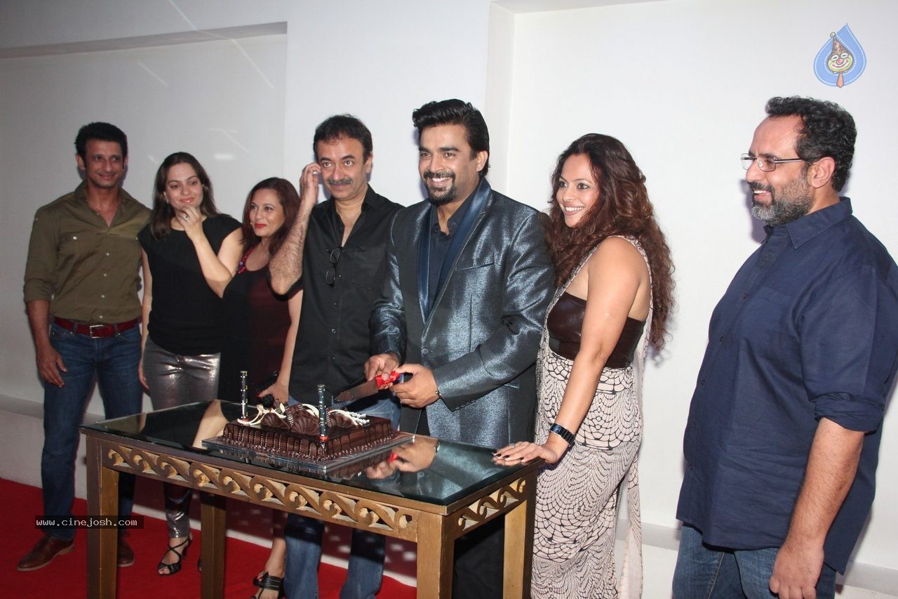 Bolly Celebs at R Madhavan Bday Bash - 49 / 121 photos