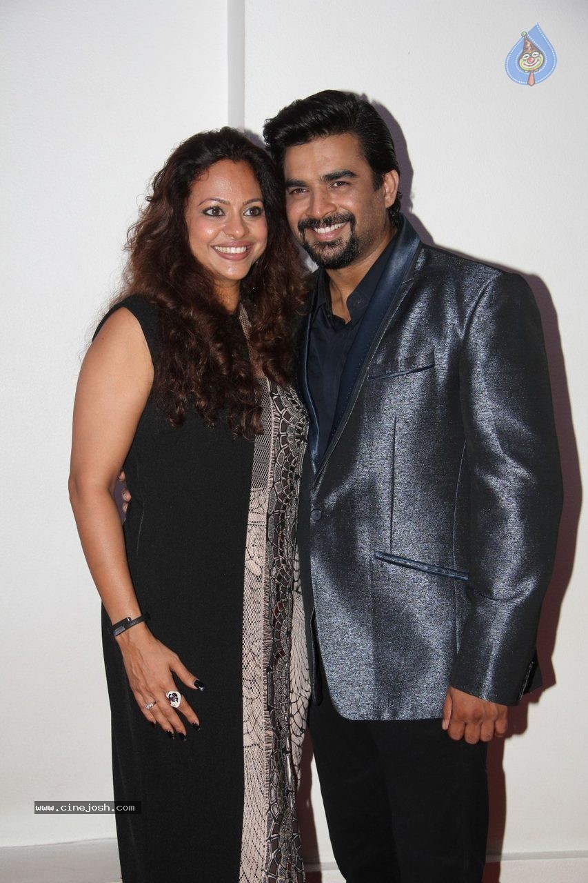 Bolly Celebs at R Madhavan Bday Bash - 67 / 121 photos