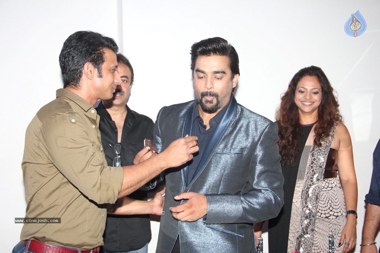 Bolly Celebs at R Madhavan Bday Bash - 84 / 121 photos