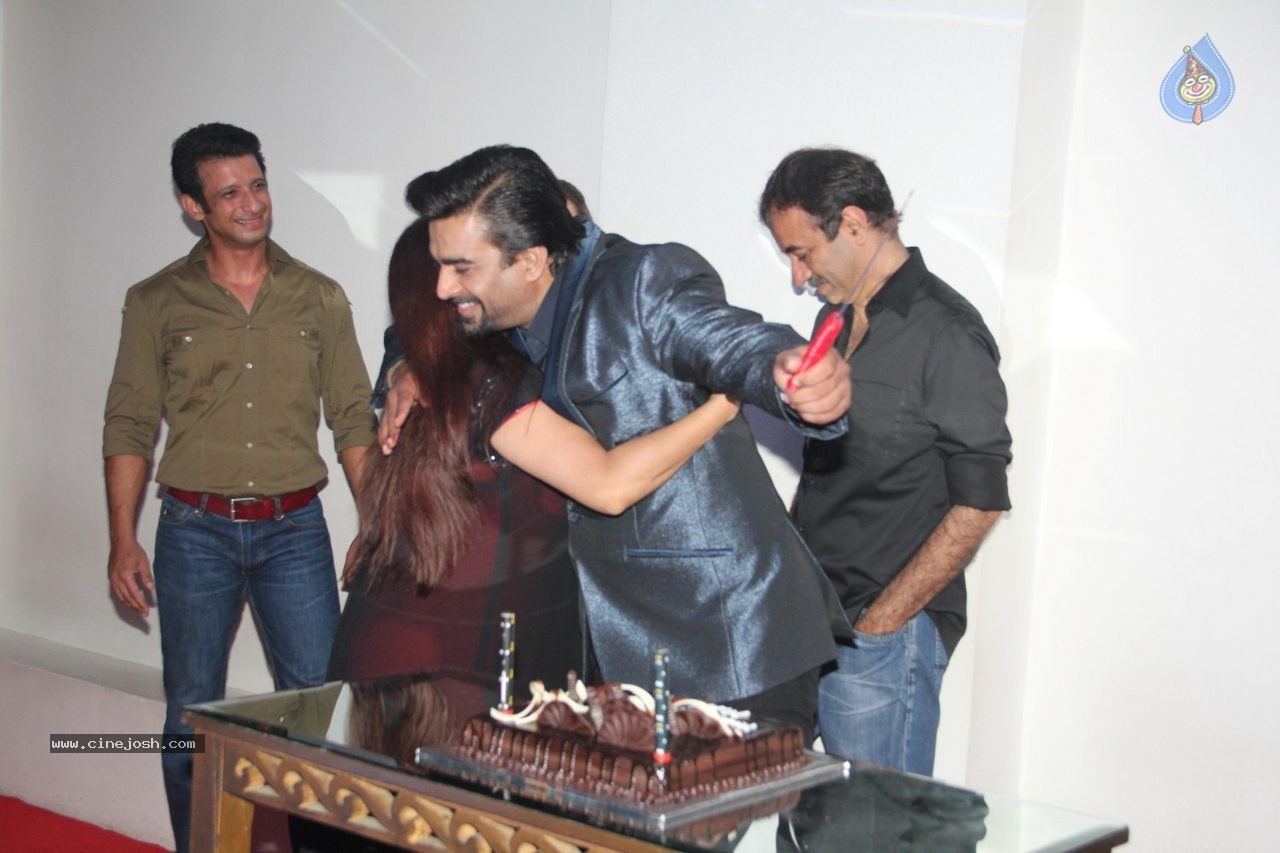 Bolly Celebs at R Madhavan Bday Bash - 109 / 121 photos