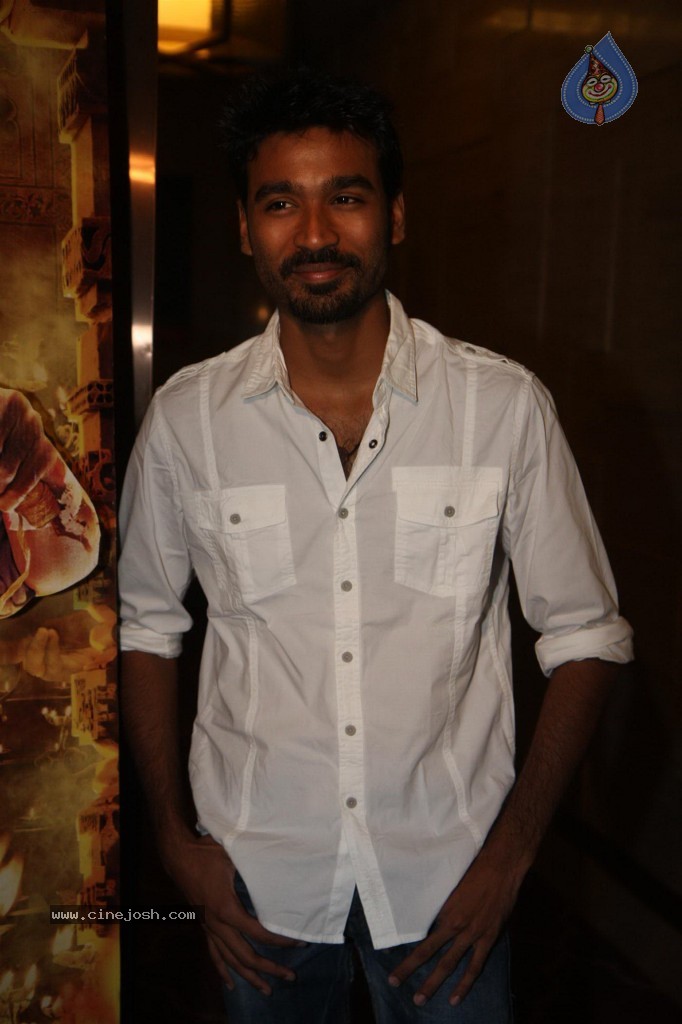 Bolly Celebs at Raanjhanaa Success Party - 70 / 70 photos