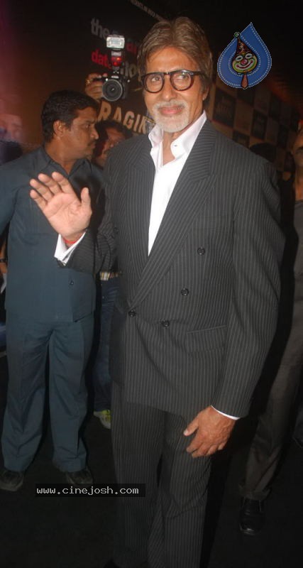 Bolly Celebs at Ragini MMS Movie Premiere - 32 / 56 photos