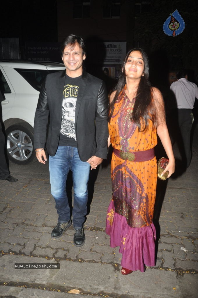 Bolly Celebs at Raj Kundra Book Success Party - 30 / 84 photos