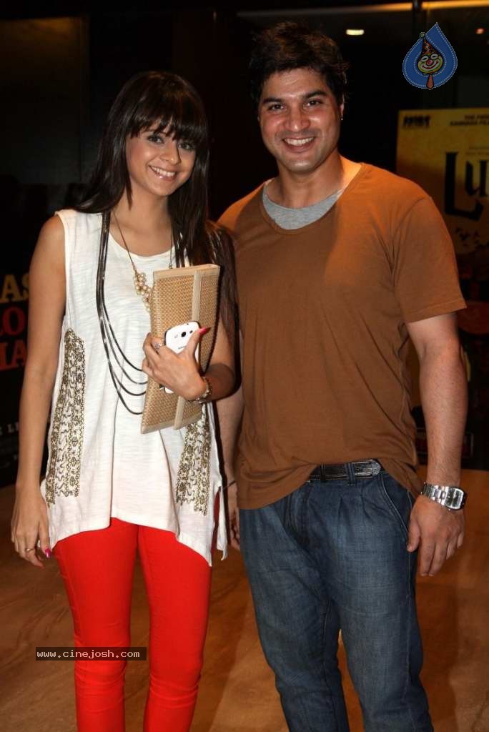 Bolly Celebs at Riddick Premiere - 13 / 28 photos