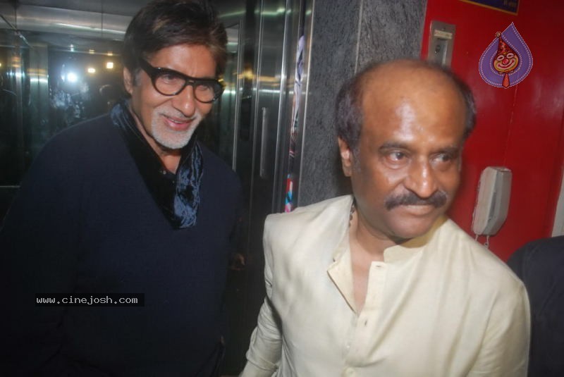 Bolly Celebs at Robot Premiere - 19 / 70 photos