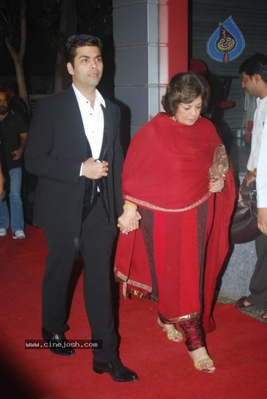 Bolly Celebs at Robot Premiere - 58 / 70 photos
