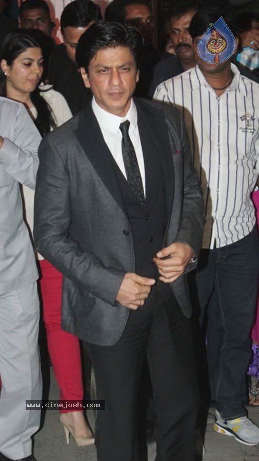 Bolly Celebs at Rohit Shetty Sister Wedding Reception - 45 / 59 photos