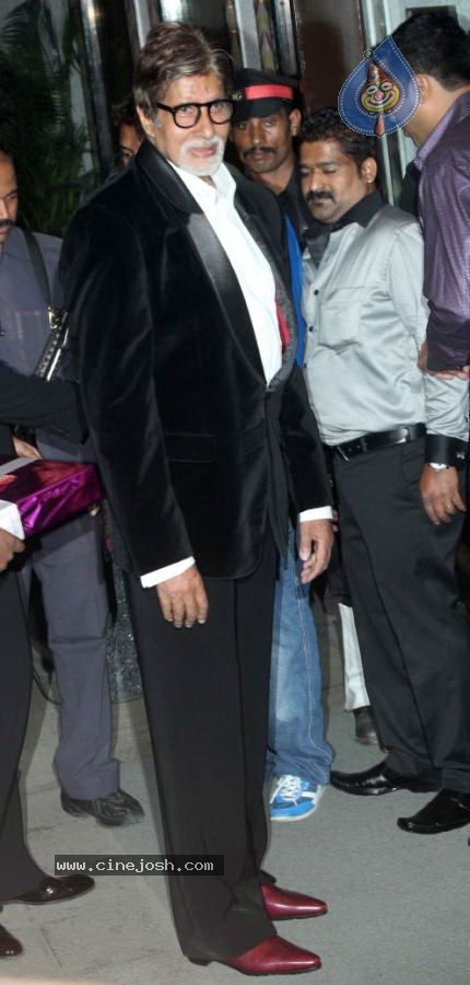 Bolly Celebs at Rohit Shetty Sister Wedding Reception - 54 / 59 photos