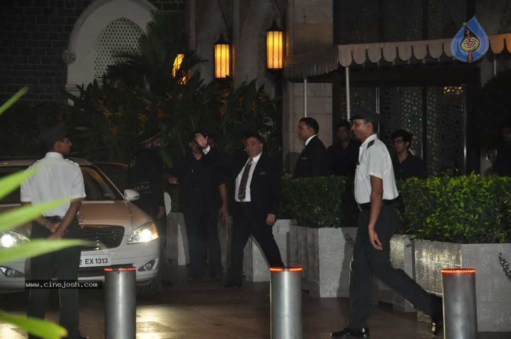 Bolly Celebs at Saif-Kareena Wedding Party - 22 / 80 photos