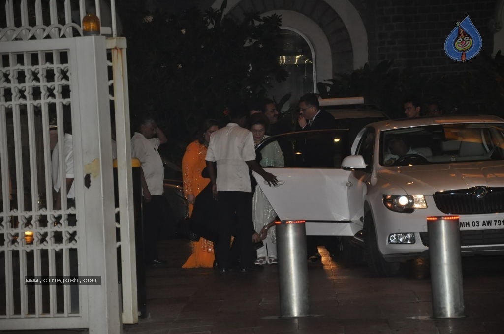 Bolly Celebs at Saif-Kareena Wedding Party - 61 / 80 photos