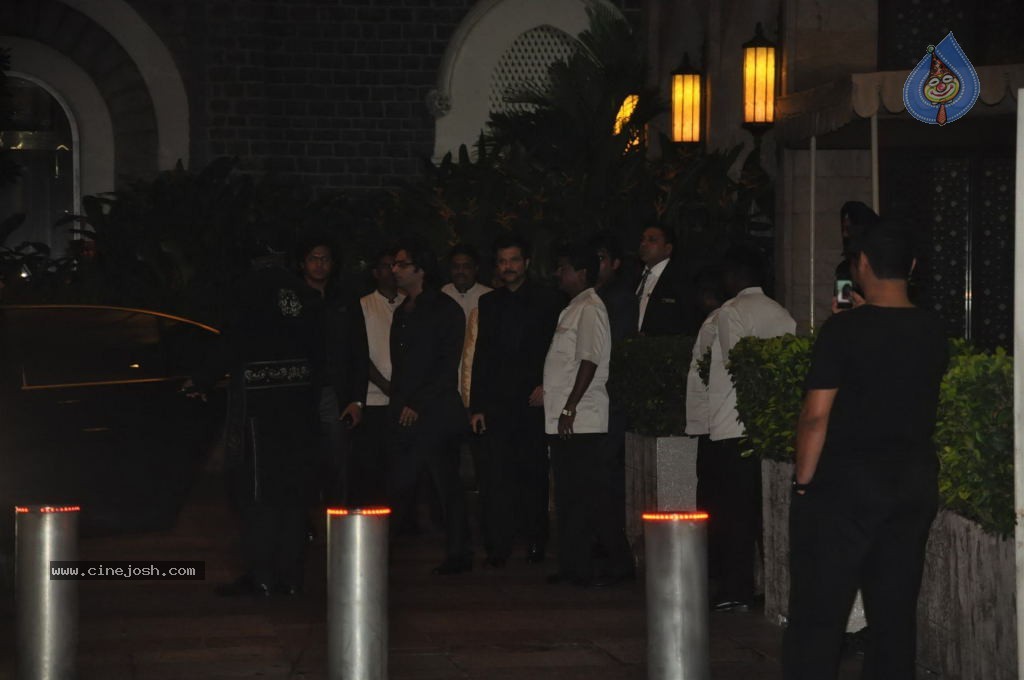 Bolly Celebs at Saif-Kareena Wedding Party - 67 / 80 photos