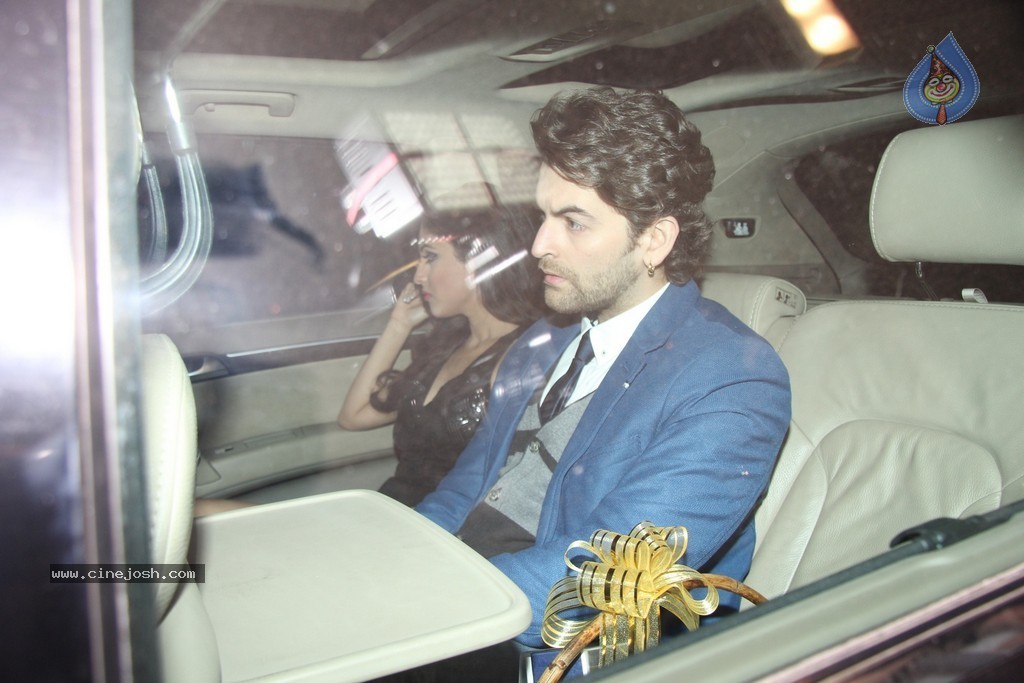 Bolly Celebs at Salman Khan Birthday Bash  - 28 / 53 photos