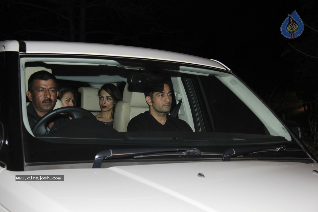 Bolly Celebs at Salman Khan Birthday Bash  - 32 / 53 photos