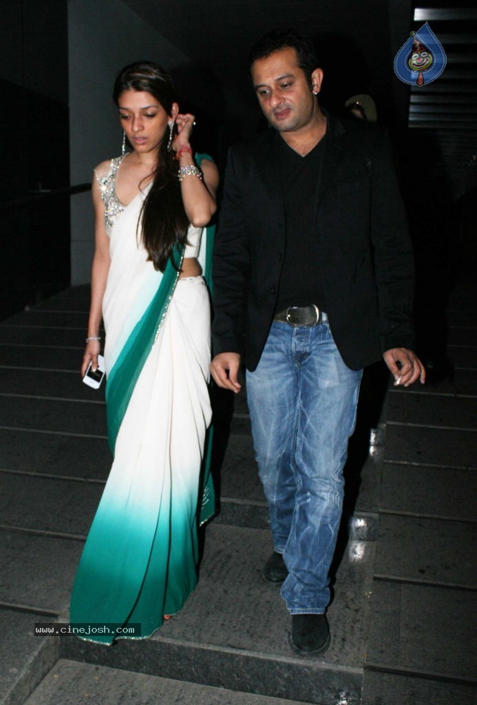 Bolly Celebs at Salman Khan Family Bash - 30 / 32 photos