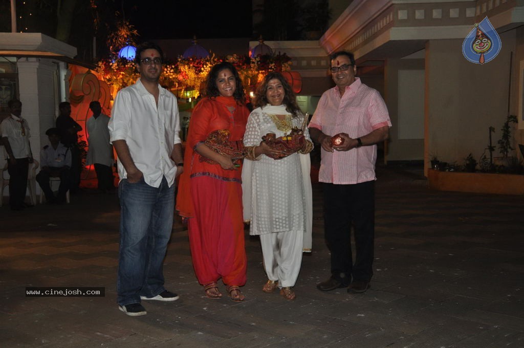 Bolly Celebs at Sanjay Dutt Mata Ki Chauki Event - 36 / 47 photos