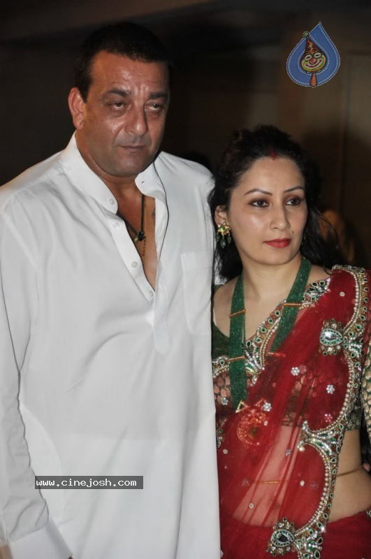Bolly Celebs at Sanjay Dutt Mata ki Chowki Event - 26 / 129 photos