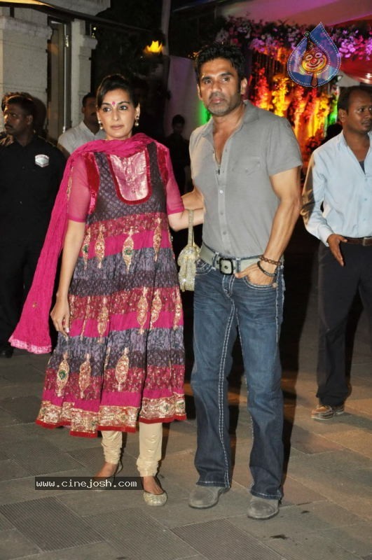 Bolly Celebs at Sanjay Dutt Mata ki Chowki Event - 43 / 129 photos