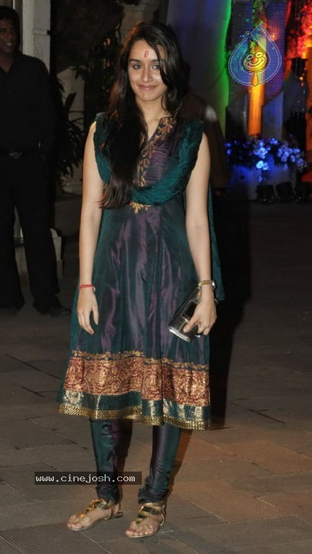 Bolly Celebs at Sanjay Dutt Mata ki Chowki Event - 62 / 129 photos