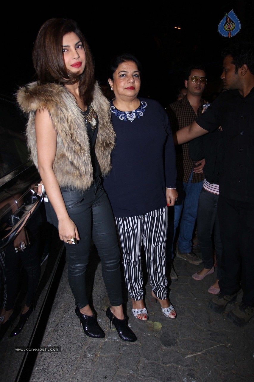 Bolly Celebs at Sanjay Leela Bhansali Party - 17 / 75 photos