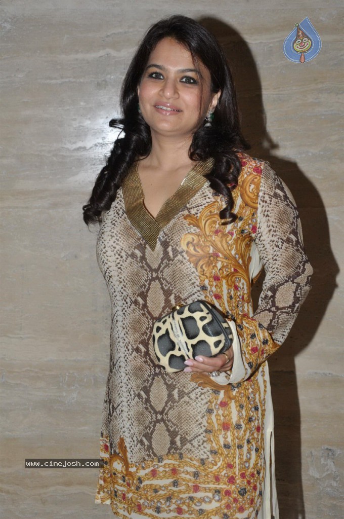 Bolly Celebs at Savvy Magazine Event - 16 / 43 photos