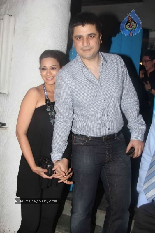 Bolly Celebs at Shahid Kapoor Birthday Bash - 56 / 56 photos