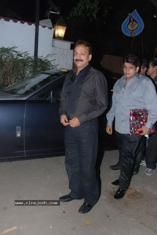 Bolly Celebs at Shilpa Shetty Diwali Party - 14 / 81 photos