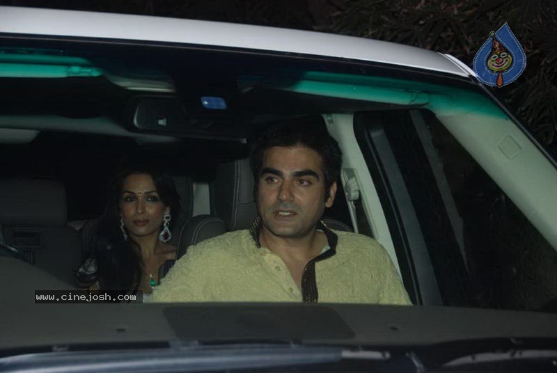Bolly Celebs at Shilpa Shetty Diwali Party - 77 / 81 photos