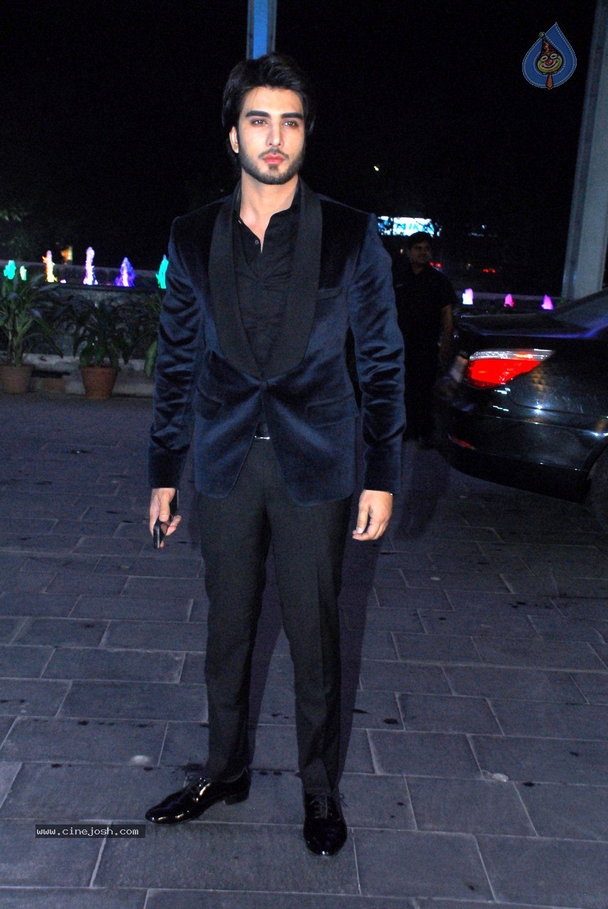 Bolly Celebs at Shirin and Uday Wedding Reception - 12 / 190 photos