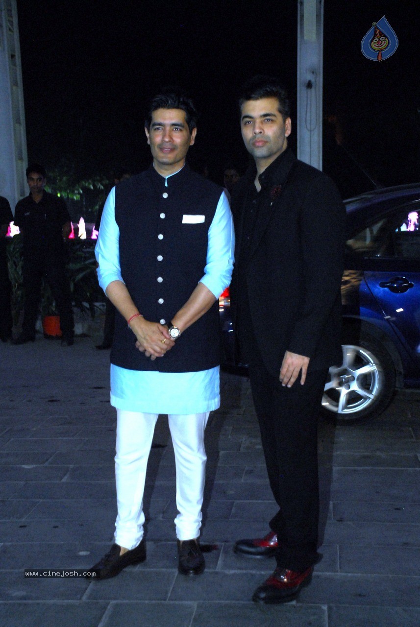 Bolly Celebs at Shirin and Uday Wedding Reception - 13 / 190 photos