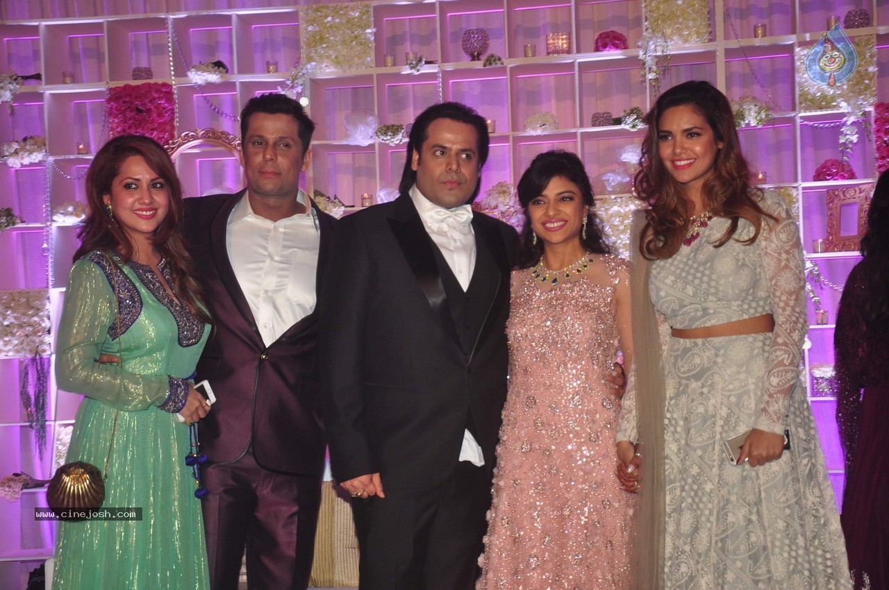 Bolly Celebs at Shirin and Uday Wedding Reception - 21 / 190 photos