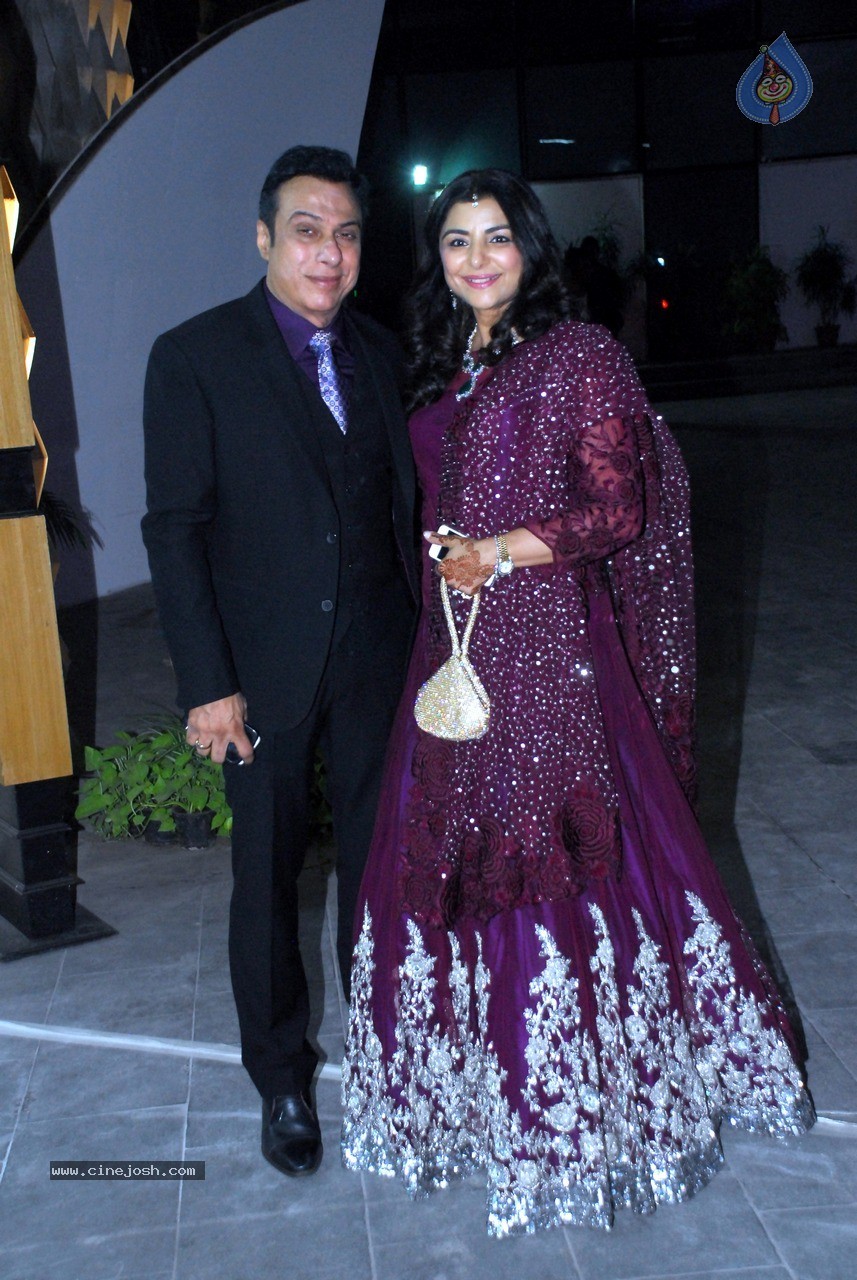 Bolly Celebs at Shirin and Uday Wedding Reception - 47 / 190 photos