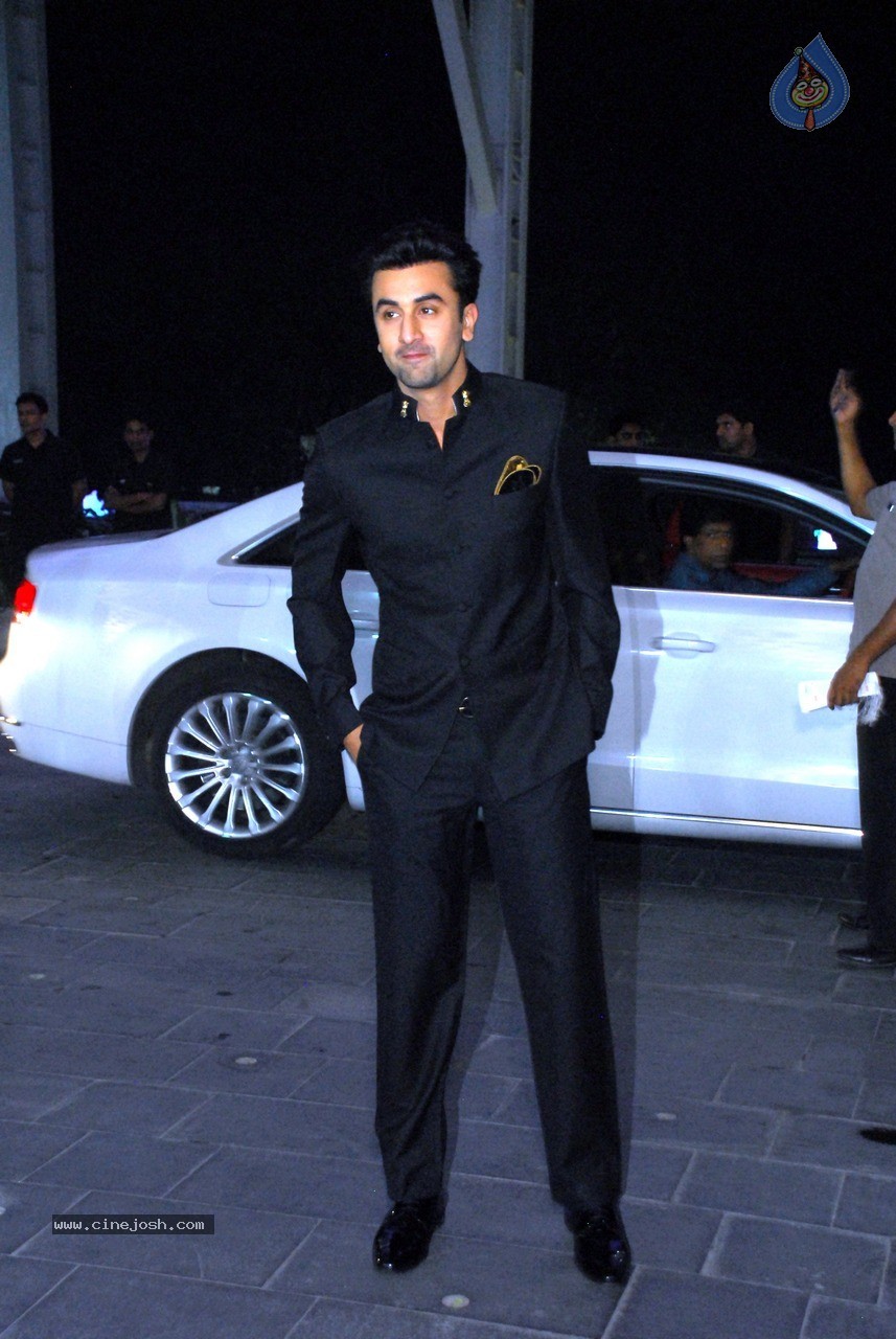 Bolly Celebs at Shirin and Uday Wedding Reception - 49 / 190 photos