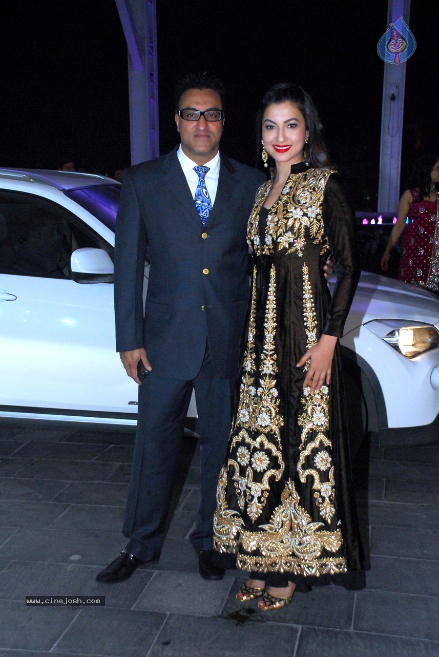 Bolly Celebs at Shirin and Uday Wedding Reception - 70 / 190 photos